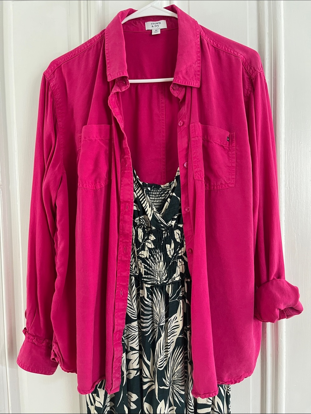 Crown & Ivy Button-Up Shirt Women’s Fuchsia - M - Picture 10 of 13